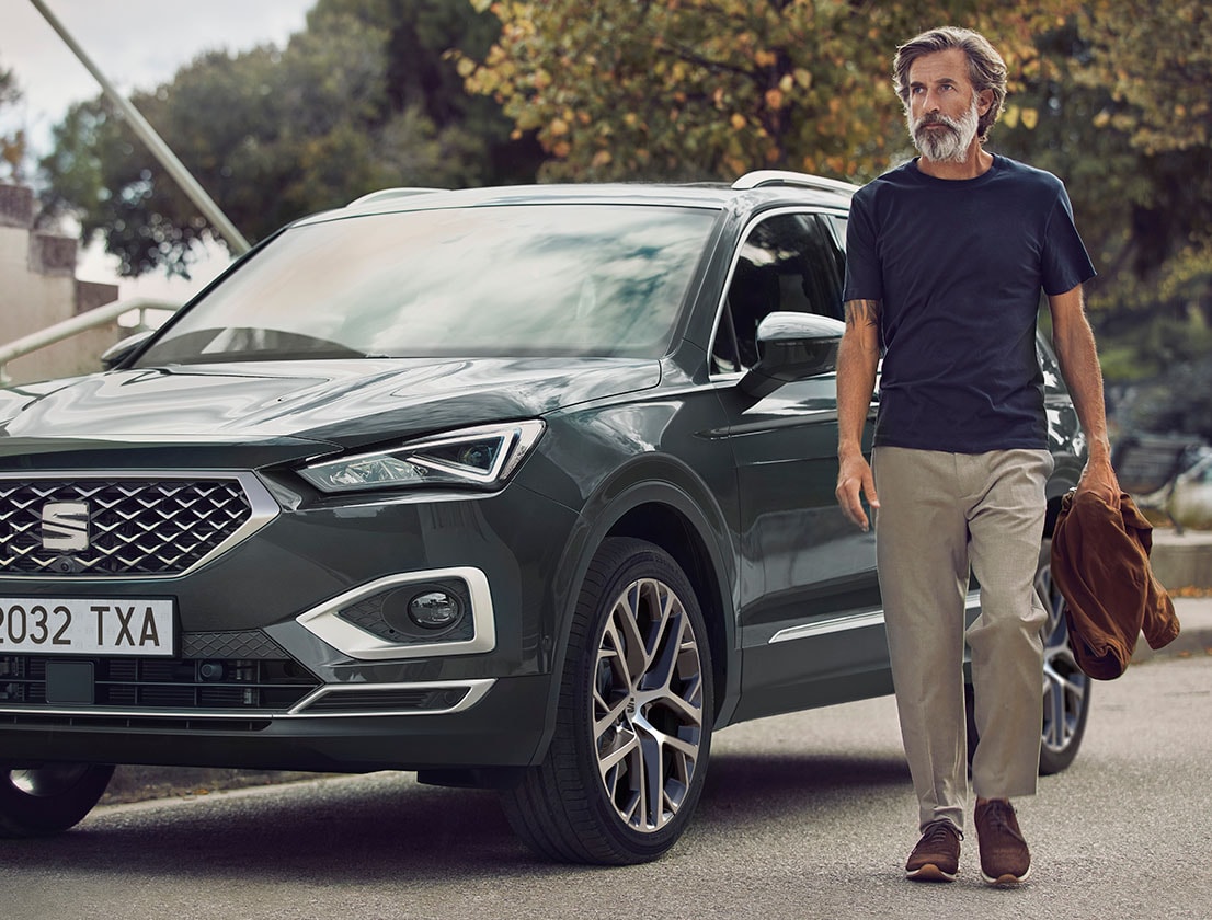 Uus SEAT Tarraco XPERIENCE koos iluliistuga ümbritsetud udutuledega